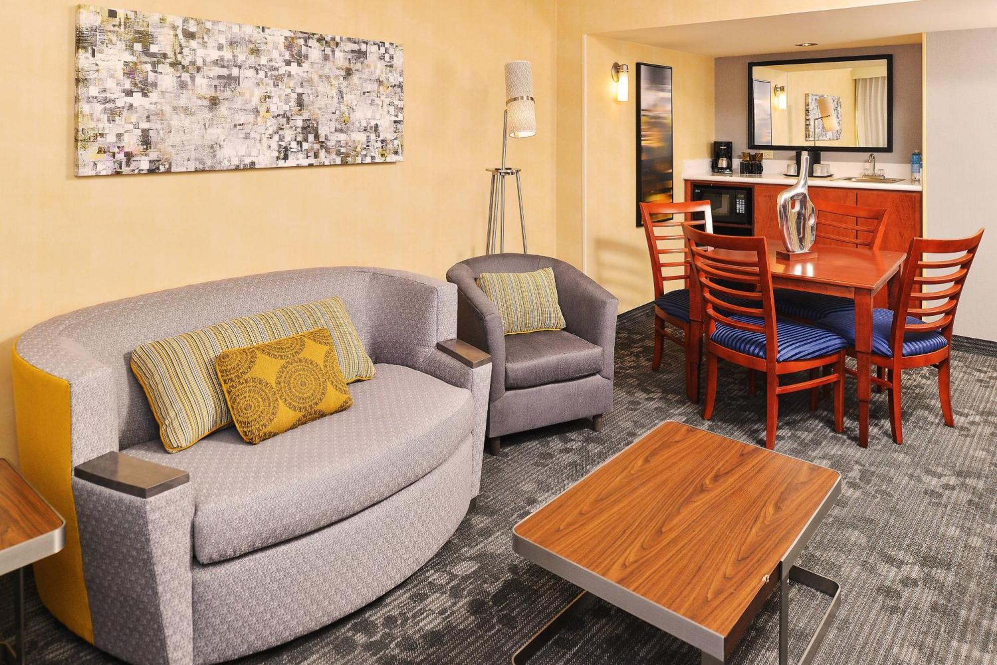 Courtyard By Marriott Denver Cherry Creek Extérieur photo